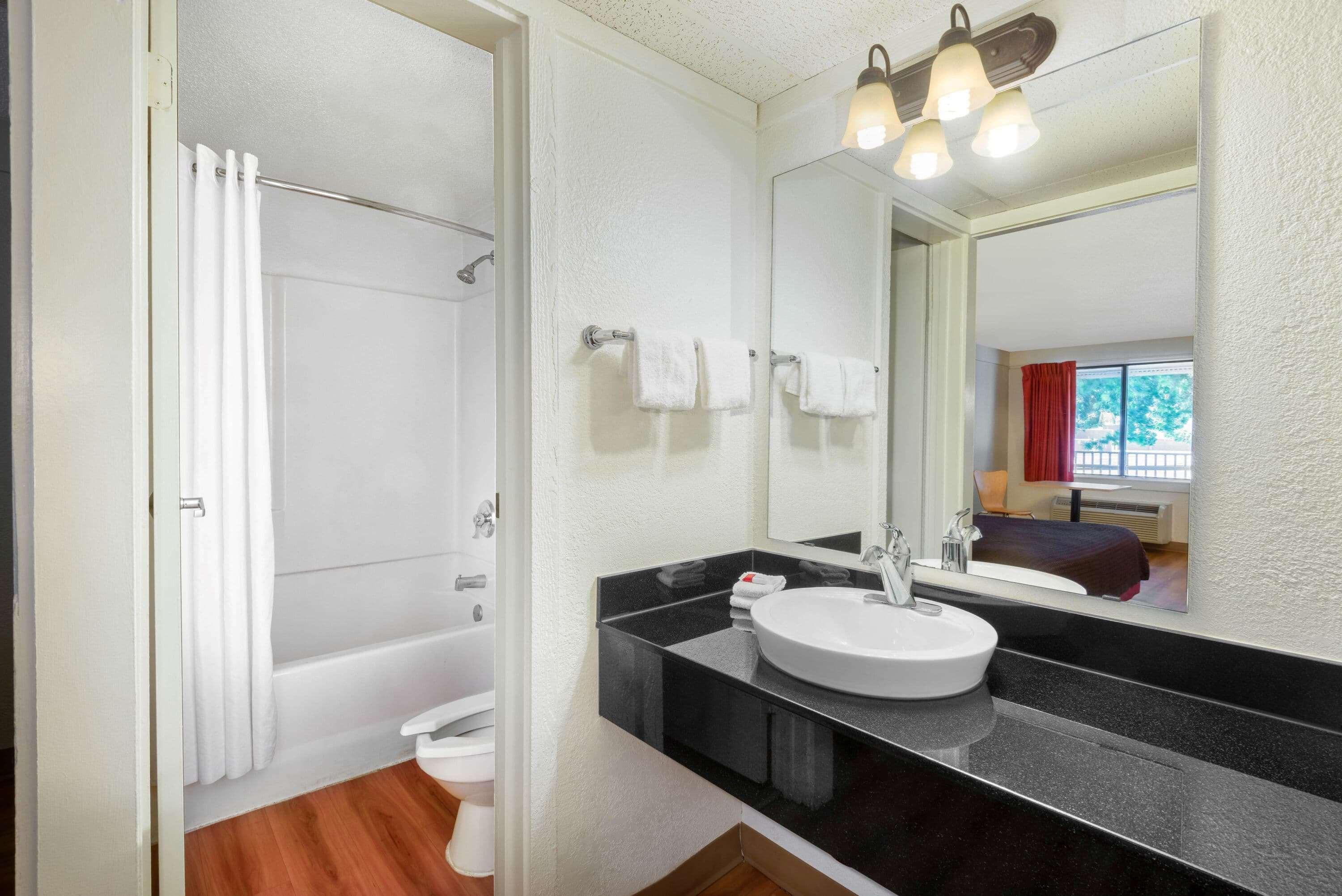 Travelodge By Wyndham / Philadelphia Airport Hotel 2*